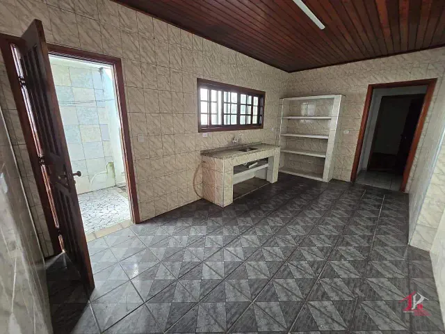 Casa com 134m² 2 quartos e 2 banheiros, para alugar, no bairro Corumba em Itanhaém
