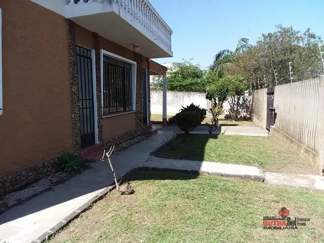 Casa com 714m² 4 quartos e 3 banheiros, à venda, no bairro Fanny em Curitiba