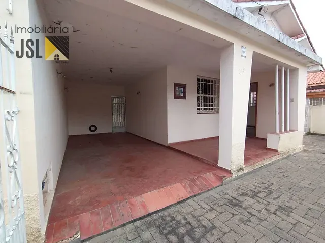 Casa com 360m² 4 quartos e 1 banheiro, à venda, no bairro Centro em Caçapava
