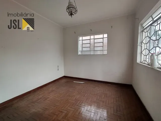 Casa com 360m² 4 quartos e 1 banheiro, à venda, no bairro Centro em Caçapava