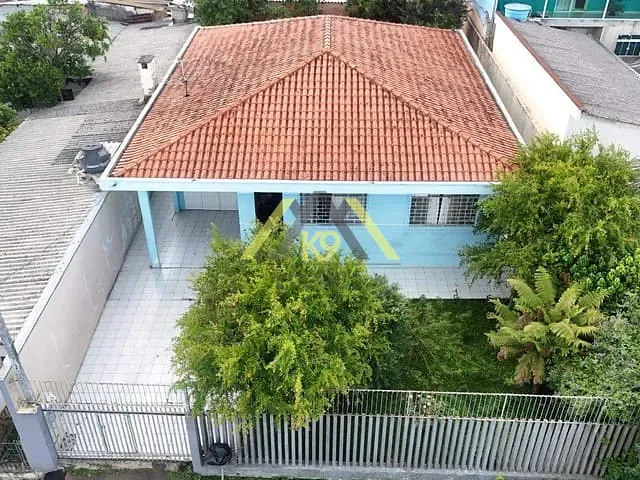 Casa 4 quartos e 2 banheiros, à venda, no bairro Campo Pequeno em Colombo