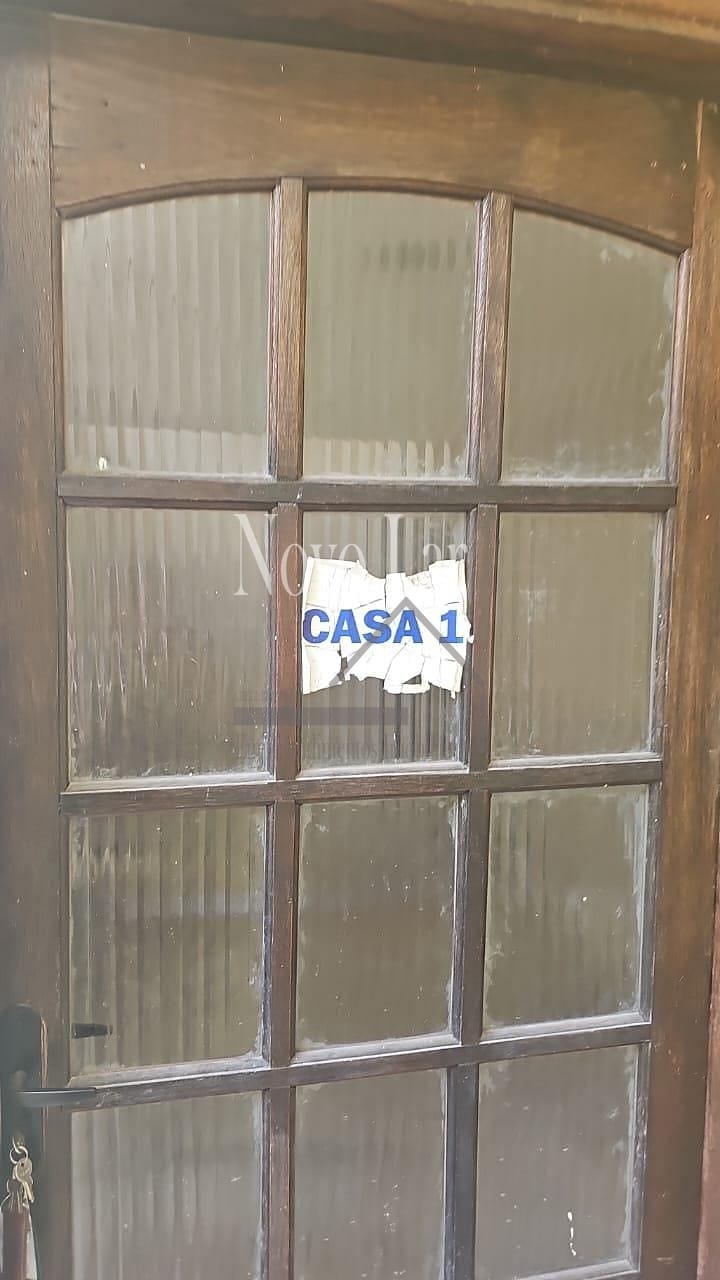 Casa à venda com 6 quartos, 10m² - Foto 2