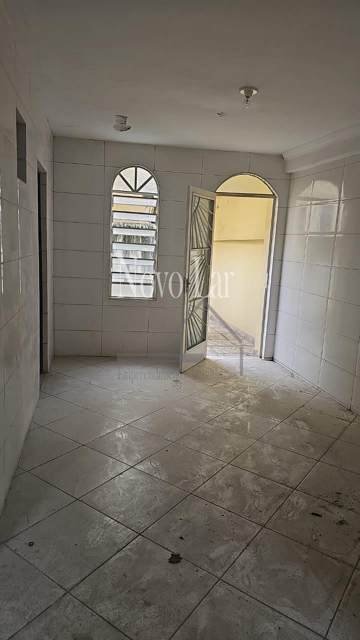 Casa à venda com 6 quartos, 10m² - Foto 14