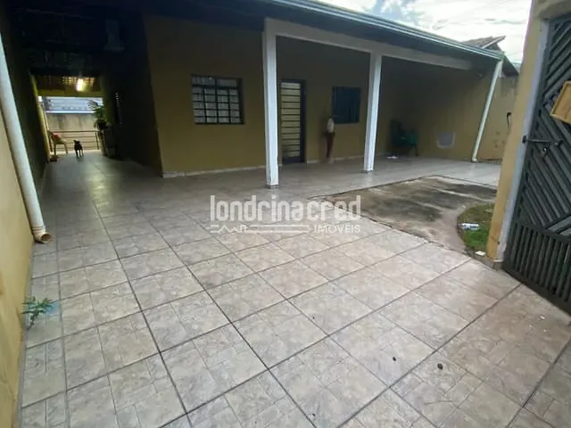 Casa com 250m² 3 quartos e 2 banheiros, à venda, no bairro Jardim São Vicente Palloti em Londrina
