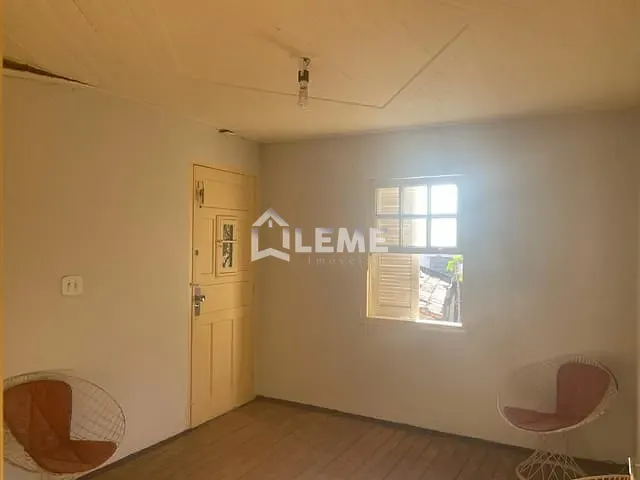 Casa 2 quartos e 1 banheiro, à venda, no bairro Vila Lambari em Mococa