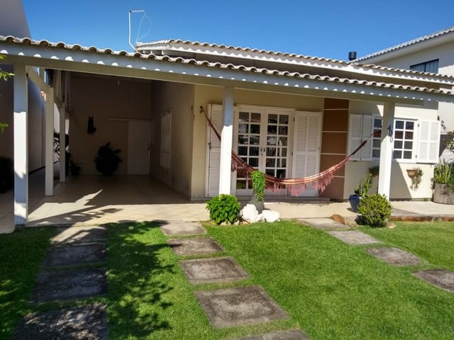 Casa com 455m² 4 quartos e 4 banheiros, à venda, no bairro Ingleses do Rio Vermelho em Florianópolis
