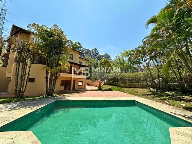 Casa com 1200m² 4 quartos e 6 banheiros, à venda, no bairro Tamboré em Santana de Parnaíba
