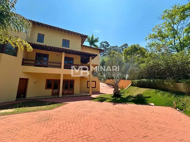 Casa com 1200m² 4 quartos e 6 banheiros, à venda, no bairro Tamboré em Santana de Parnaíba