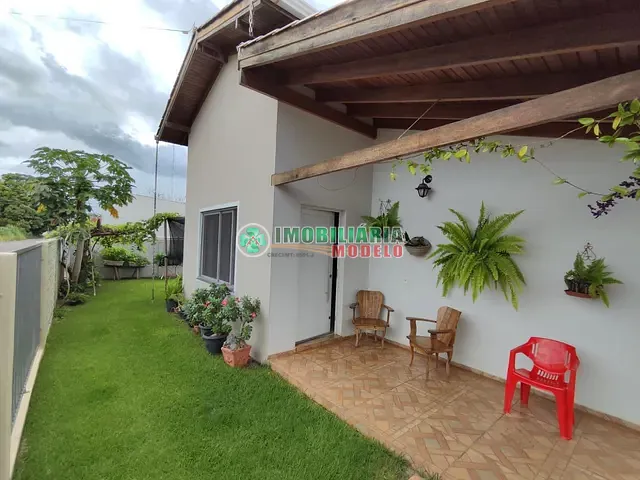 Casa com 330m² 3 quartos e 2 banheiros, à venda, no bairro Tropical I em Canarana