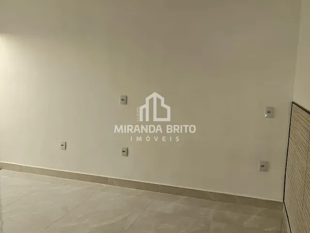 Casa 2 quartos e 2 banheiros, à venda, no bairro Residencial Santa Fé I em Goiânia