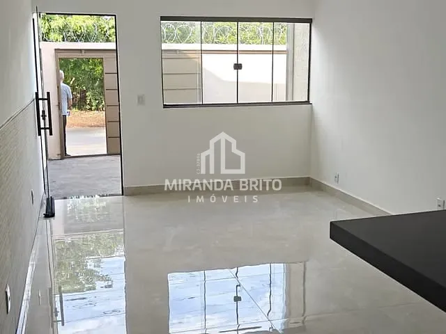 Casa 2 quartos e 2 banheiros, à venda, no bairro Residencial Santa Fé I em Goiânia