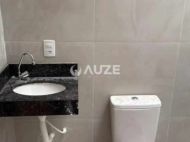 Casa 2 quartos e 1 banheiro, à venda, no bairro Eliane em Guaratuba