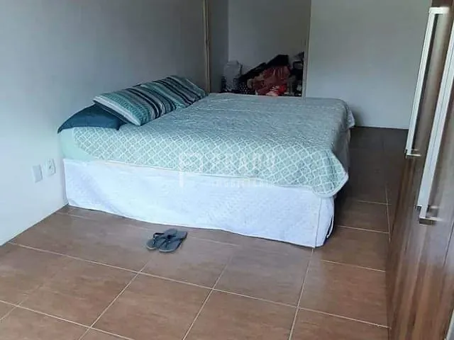 Casa com 80m² 2 quartos e 2 banheiros, à venda, no bairro Laranjal em Pelotas