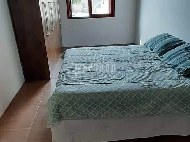 Casa com 80m² 2 quartos e 2 banheiros, à venda, no bairro Laranjal em Pelotas