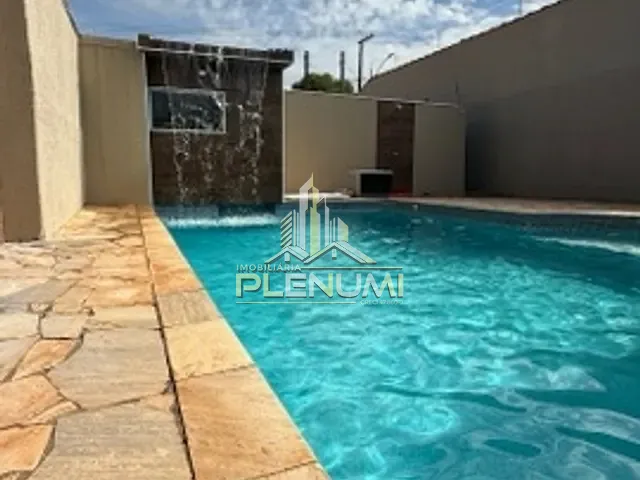 Casa com 172m² 1 quarto e 2 banheiros, à venda, no bairro Zona Central em Rio Claro