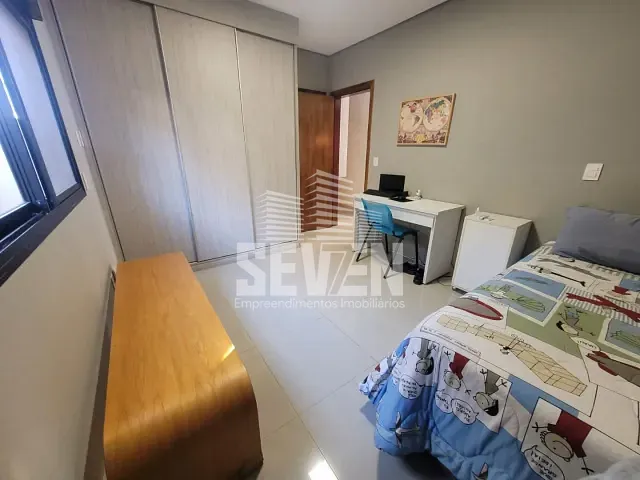 Casa com 1200m², à venda, no bairro Jardim Danúbio em Agudos