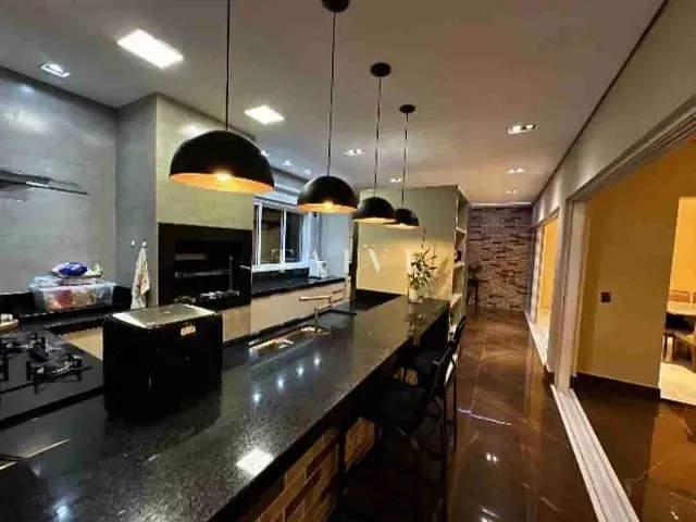 Casa 3 quartos e 5 banheiros, para alugar, no bairro Recreio em Londrina