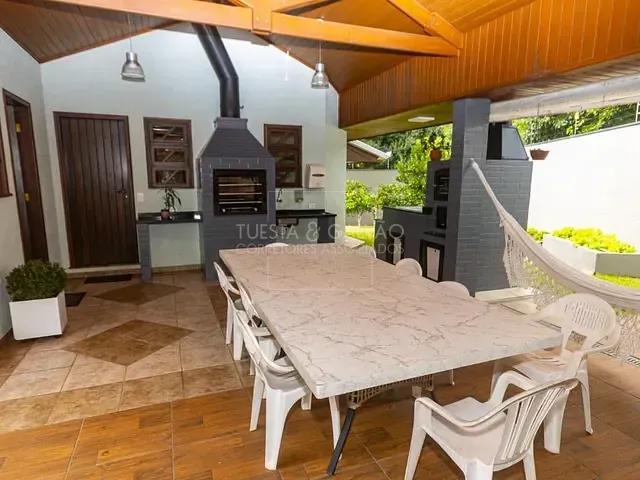 Casa com 490m² 4 quartos e 5 banheiros, à venda, no bairro Boa Vista em Curitiba