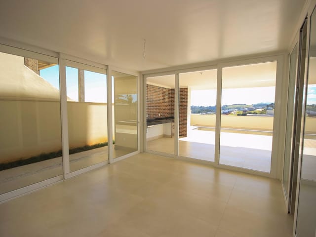 Casa com 430m² 3 quartos e 4 banheiros, à venda, no bairro Condomínio Residencial Fazenda Santa Helena em Bragança Paulista