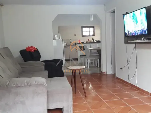 Casa 5 quartos e 2 banheiros, à venda, no bairro Fragata em Pelotas