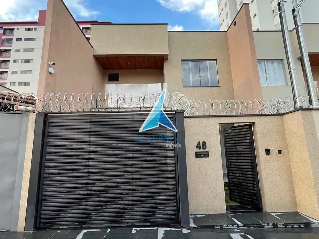 Casa com 162m² 3 quartos e 3 banheiros, para alugar, no bairro Centro em Governador Valadares