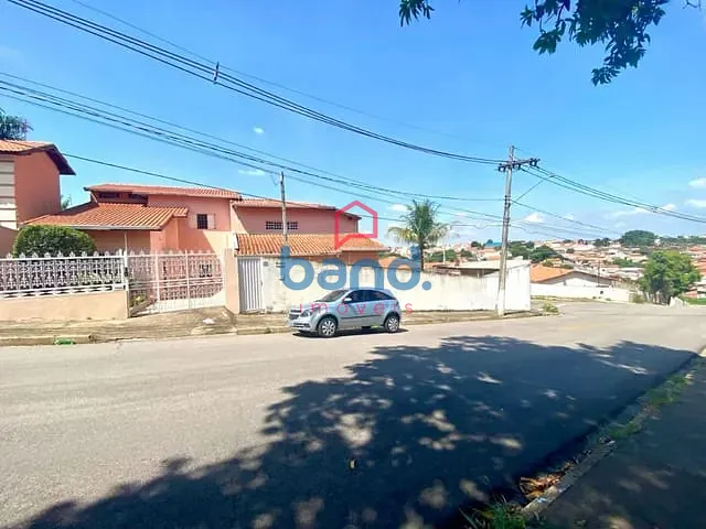 Casa com 541m² 4 quartos e 3 banheiros, à venda, no bairro Jardim Bela Vista em Porto Feliz