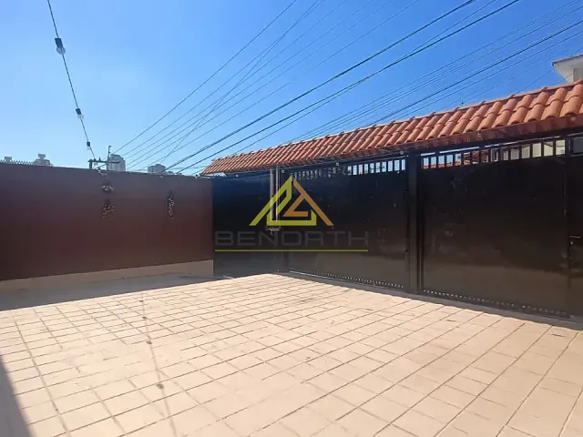 Casa com 350m² 3 quartos e 3 banheiros, à venda, no bairro Santa Teresinha em São Paulo