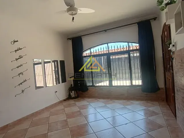 Casa com 350m² 3 quartos e 3 banheiros, à venda, no bairro Santa Teresinha em São Paulo