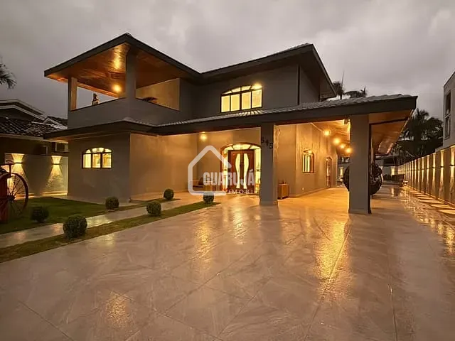 Casa 6 quartos e 6 banheiros, à venda ou para alugar, no bairro Tabatinga em Caraguatatuba