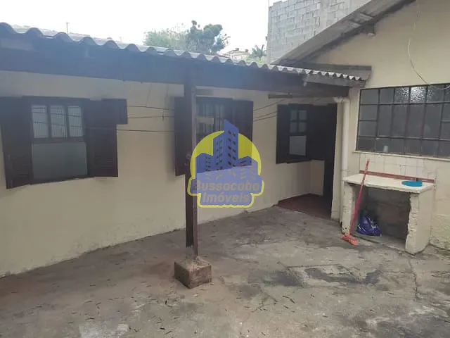 Casa com 300m² 4 quartos e 2 banheiros, à venda, no bairro Centro em Carapicuíba