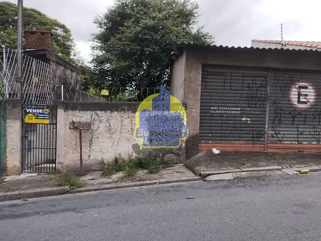 Casa com 300m² 4 quartos e 2 banheiros, à venda, no bairro Centro em Carapicuíba