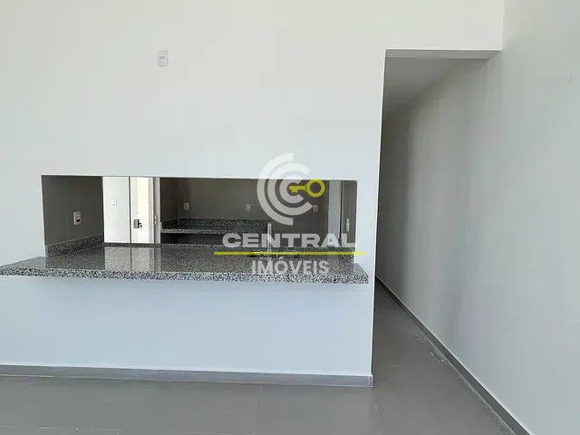 Casa 3 quartos e 3 banheiros, à venda, no bairro Jardim Atlântico Oeste (Itaipuaçu) em Maricá