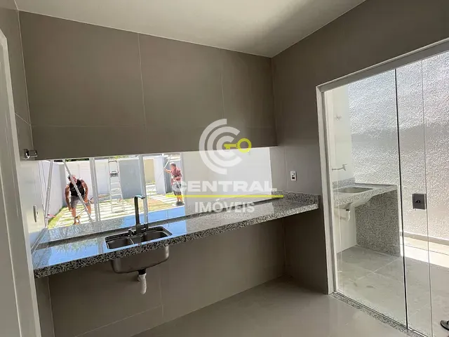 Casa 3 quartos e 3 banheiros, à venda, no bairro Jardim Atlântico Oeste (Itaipuaçu) em Maricá