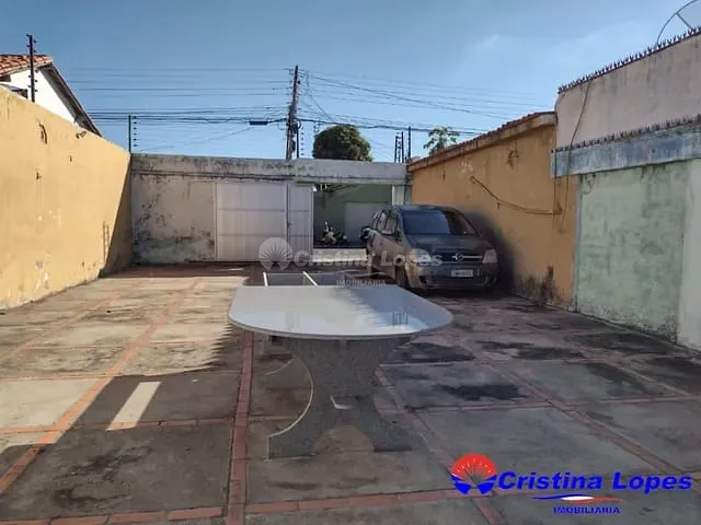 Casa 5 quartos e 4 banheiros, à venda, no bairro Centro em Teresina