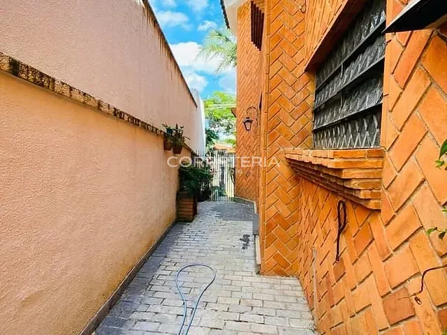 Casa 6 quartos e 8 banheiros, à venda, no bairro Jardim Guedala em São Paulo