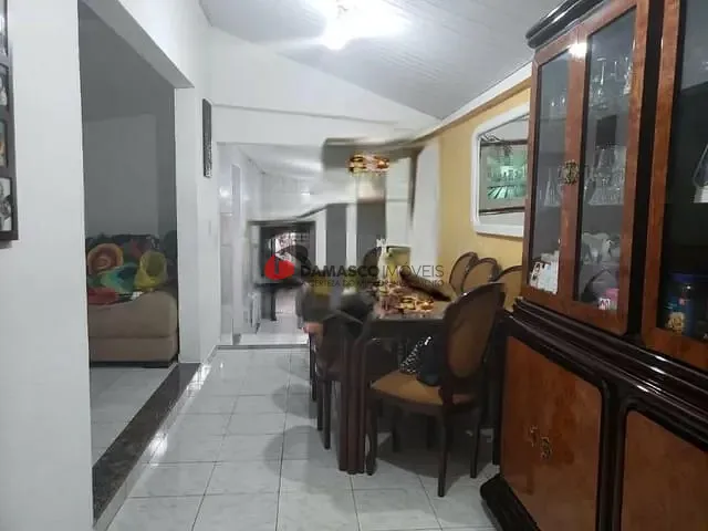 Casa com 225m² 2 quartos e 2 banheiros, à venda, no bairro Cerâmica em São Caetano do Sul