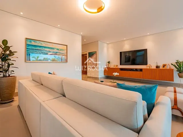 Casa com 502m² 3 quartos e 3 banheiros, à venda, no bairro Granja Viana em Cotia