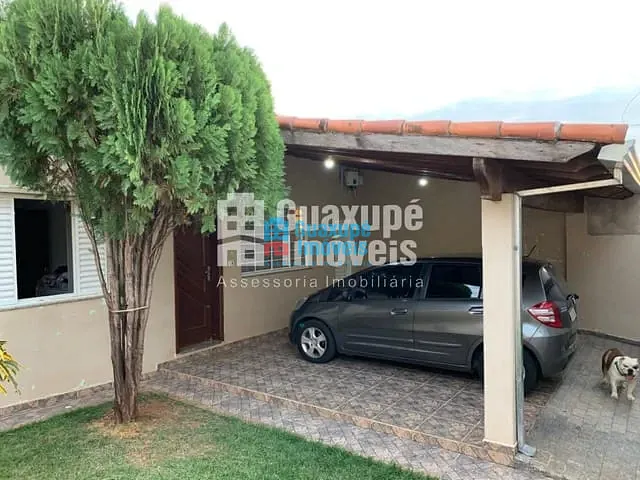 Casa com 153m², à venda, no bairro VILA MAGALHÃES em GUAXUPÉ