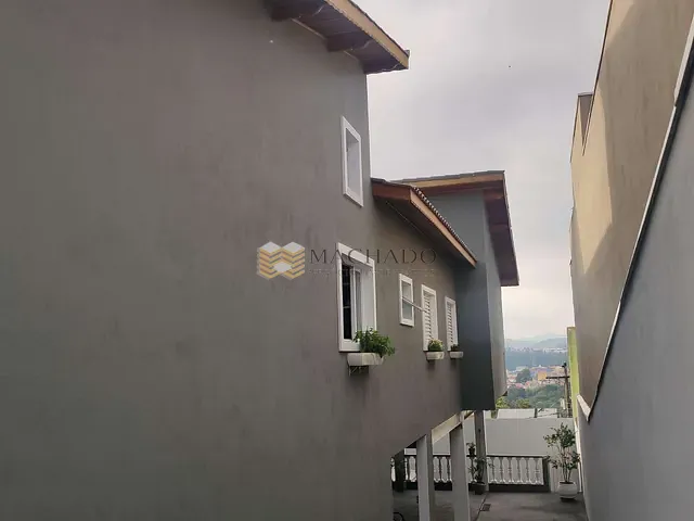 Casa com 216m² 3 quartos e 3 banheiros, à venda, no bairro Jordanesia em Cajamar