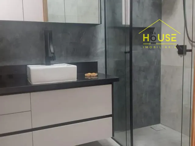 Casa com 293m² 3 quartos e 1 banheiro, à venda, no bairro Parque Residencial do Lago em Votuporanga