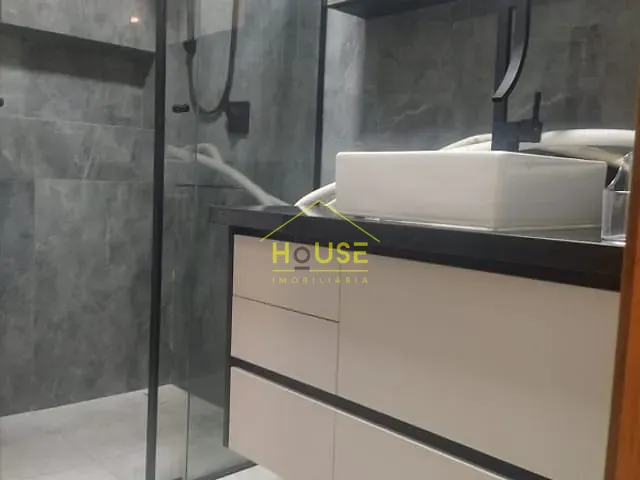 Casa com 293m² 3 quartos e 1 banheiro, à venda, no bairro Parque Residencial do Lago em Votuporanga