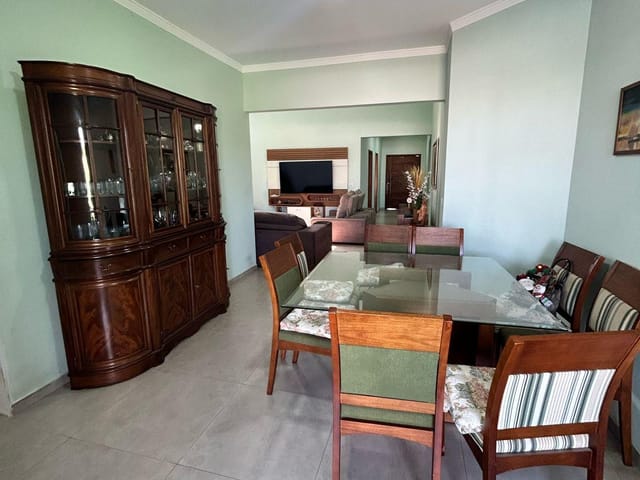 Casa com 600m² 3 quartos e 5 banheiros, à venda, no bairro Bosque em Vinhedo