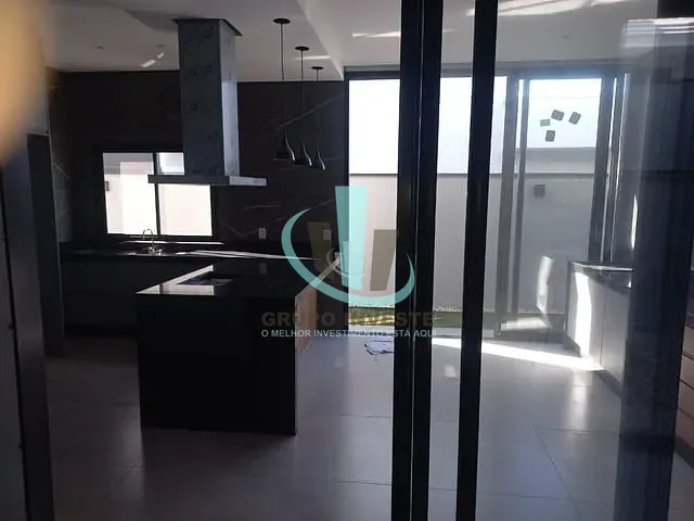 Casa com 275m² 3 quartos e 4 banheiros, à venda, no bairro Parque Residencial Damha em Araraquara