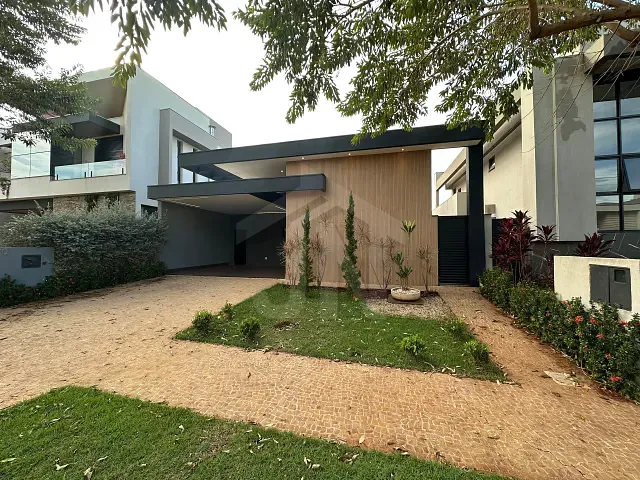 Casa com 336m² 3 quartos e 5 banheiros, à venda, no bairro Vila do Golfe em Ribeirão Preto