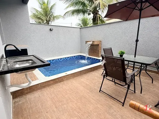 Casa 2 quartos e 2 banheiros, à venda, no bairro Jardim Suarão (Praia) em Itanhaém