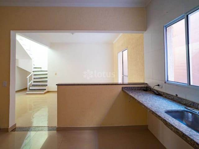 Casa com 170m² 3 quartos e 3 banheiros, à venda, no bairro Portais (Polvilho) em Cajamar