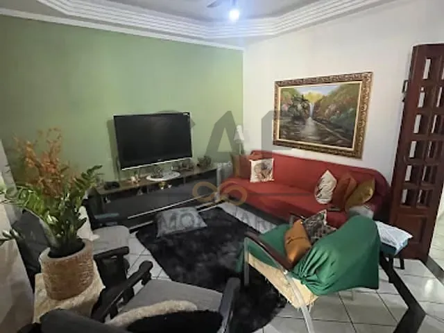 Casa com 250m² 2 quartos e 3 banheiros, à venda, no bairro Jardim Europa em Jaguariúna
