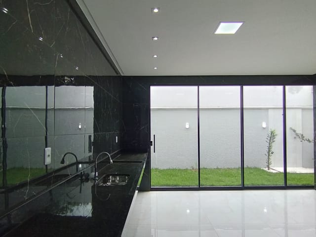 Foto do Casa - Casa à venda, 3Qts, 1Suite, Lavabo, Churrasqueira, Porcelanato no Setor Serra Dourada - 3ª Etapa, Aparecida de Goiânia, GO | Maxwell Imóveis