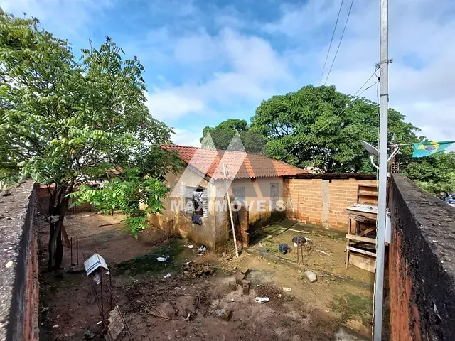 Terreno com 400m², à venda, no bairro Bela Vista em Araçuaí