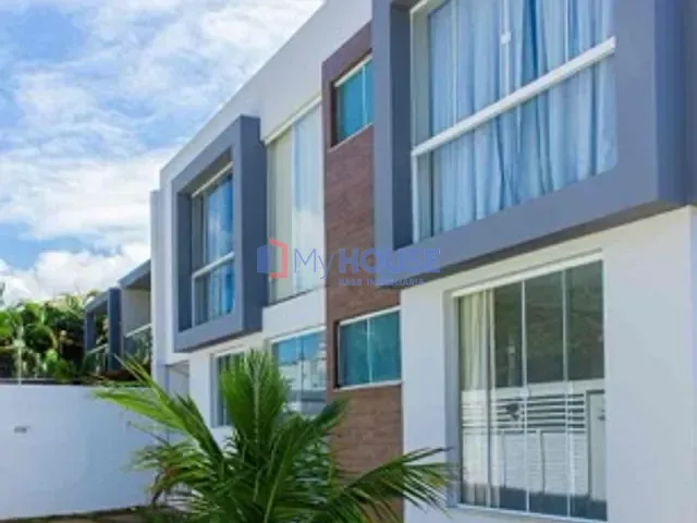 Casa 3 quartos e 4 banheiros, à venda, no bairro São Francisco em Ilhéus